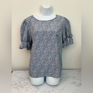 Greathe Peplum Top Women’s L Blue Floral Short Peasant Sleeve Back Button​​